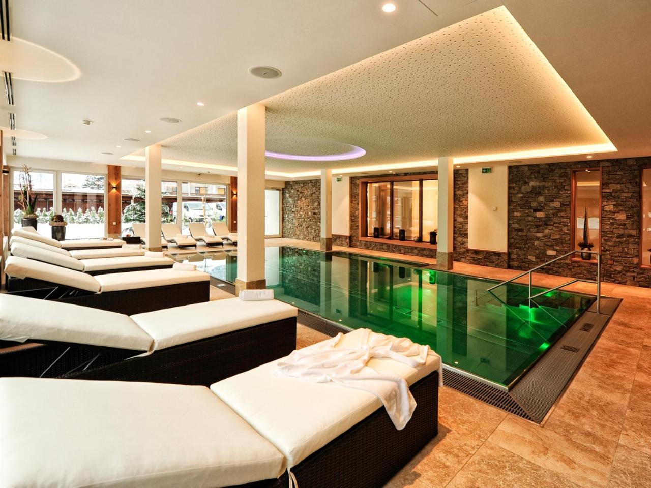 Hotel Theresia Ramsau im Zillertal Exterior photo